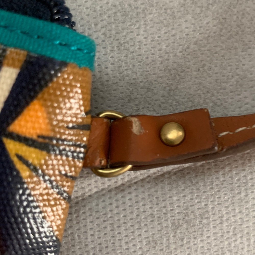 Fossil Keyper Canvas Pencil Shaving Ginkgo Print Zip Wristlet Wallet - Picture 9 of 10